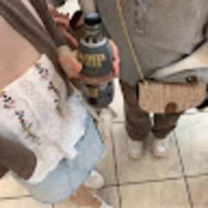 Meet your Posher, Stephanie